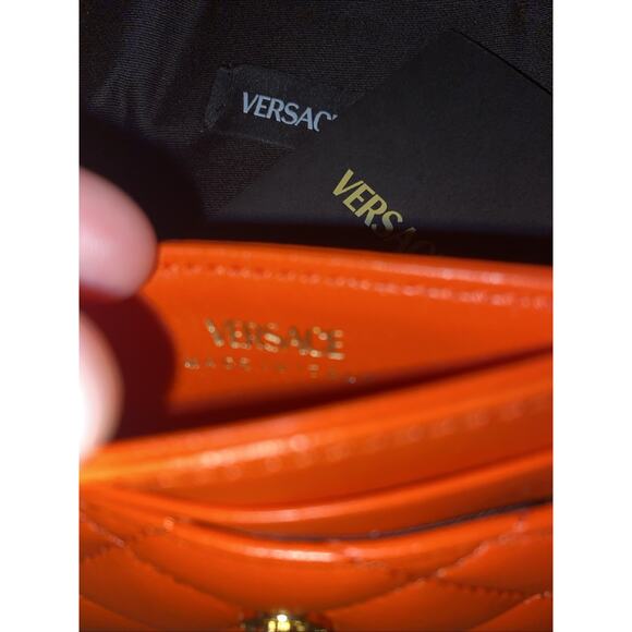 NWT Versace Mini Medusa Coral Quilted Lamb Leather Slim Card Case Wallet - Picture 6 of 10